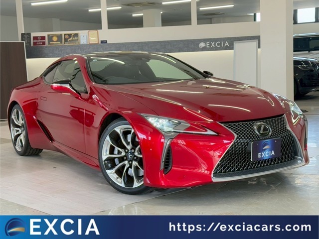 綺麗で状態良好な【LC500】入庫しました！是非ご覧にいらして下さい！遠方でご来店出来ないお客様もご安心下さい。車両の動画をお送り致します。
