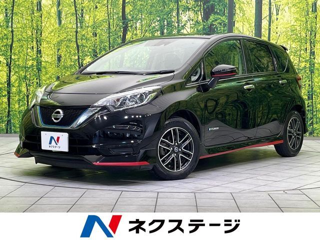 純正SDナビ　バックカメラ　衝突被害軽減システム　禁煙車　ドラレコ
