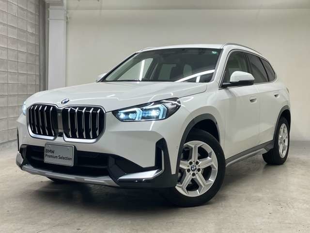 ★X1 xDrive 20d xLineが入庫致しました！！ 外装色はミネラルホワイト、内装はヴェガンザブラックレザーとなっております。弊社お薦めの1台となります！！ぜひご検討下さいませ！！