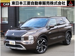 三菱 アウトランダー PHEV 2.4 P 4WD 試乗車UP　スマホ連携ナビ　サンルーフ