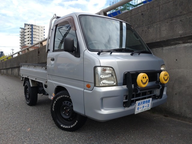 日本全国どこでも登録納車出来ます♪遠方にお住まいで実車をご覧頂けないお客様でもご相談下さい♪気になる箇所の写真を撮ってお送り致します！