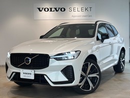 ボルボ XC60 リチャージ アルティメット T6 AWD プラグイン ハイブリッド 4WD パノラマサンルーフ　レザーシート　ETC