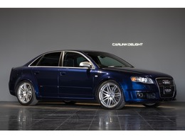 アウディ RS4 4.2 4WD 6MT　コンフォートPKG　サンルーフ　レカロ