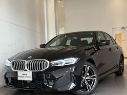 BMW 3シリーズ 318i サイドビュー＆トップビュ-後期型