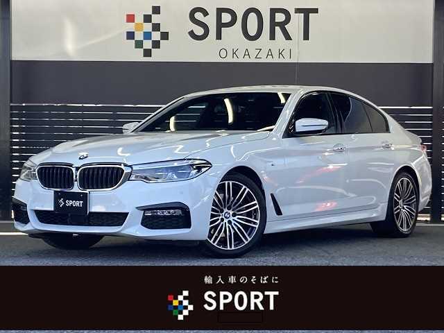 BMW5シリーズ523DMスポーツ入庫★アダプティブクルコン　メーカーナビ　Bluetooth　インテリジェントセーフティ　フルセグTV　置くだけ充電　360カメラ　LEDライト　19inAW　電動トランク　ブラインドスポット