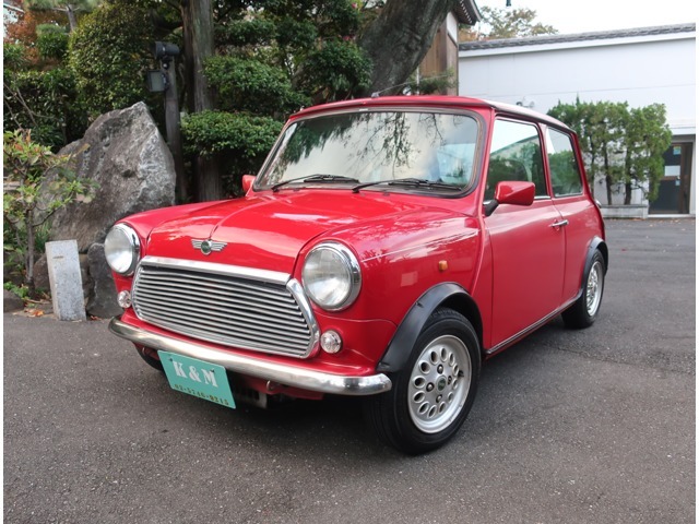 当店は東京都品川区で創業25年になる「輸入車」「旧車」のセレクトショップです。法定整備と保証付きですので遠方のお客様も安心してご利用ください。業販も可能です。お気軽にお問い合わせください。