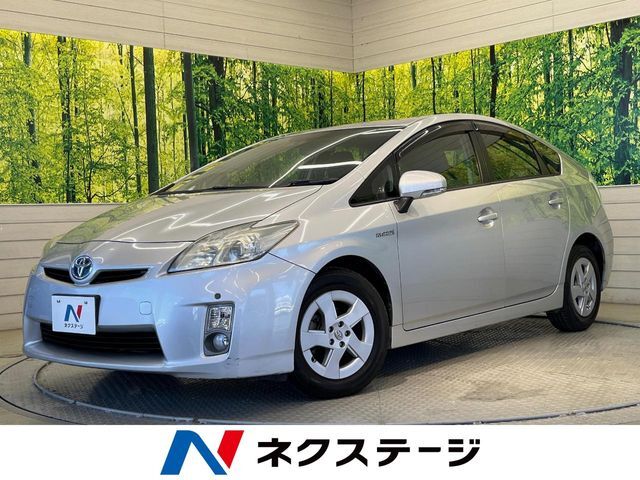 純正SDナビ　バックカメラ　禁煙車　コーナーセンサー　スマートキー