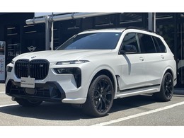 BMW X7 M60i xドライブ 4WD 弊社デモカー22インチAWサンルーフ