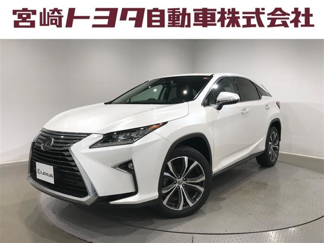 衝突被害軽減ブレーキ（Lexus Safety System） LEDヘッドランプ パワーシート 合成皮革シート スマートキー クルーズコントロール ETC メモリーナビ フルセグTV バックモニター ドライブレコーダー
