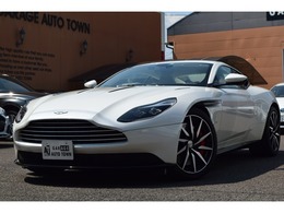 アストンマーティン DB11 ローンチエディション ツートンカラーレザーシート　20インチAW