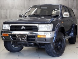 トヨタ ハイラックスサーフ 2.4 SSR ディーゼルターボ 4WD マットブラックAW MOMOステアリング