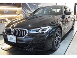 BMW 5シリーズ 530e Mスポーツ /弊社デモカー/二年保証/BMW認定中古車