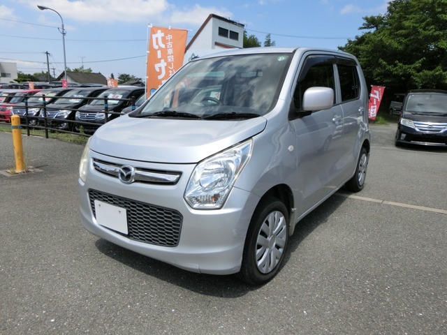 日産ディーラー仕入車です！車検は令和8年7月迄！お買い得車です！！