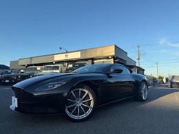 アストンマーティン DB11 AMR ディーラー記録簿付き