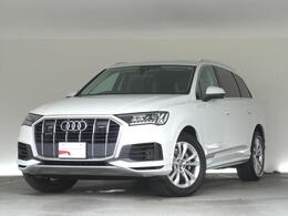 アウディ Q7 55 TFSI クワトロ 4WD BOSEサウンドシステム　3列シート　パノラ