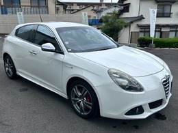 アルファ　ロメオ ジュリエッタ コンペティツォーネ ホワイトエディション 走行10.4万km検2年受渡ETC黒革