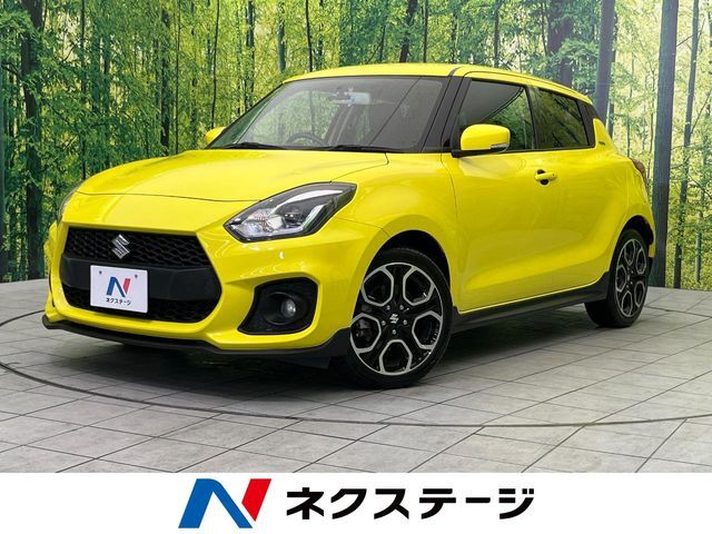 禁煙車　クルーズコントロール　シートヒーター　LEDヘッドライト