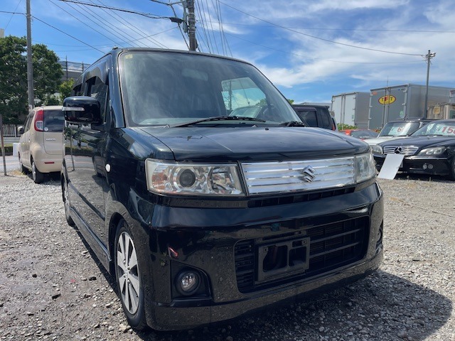 当店の車両をご覧いただきありがとうございます。ご質問等は無料電話0078-6003-053081までお気軽にお問合せください