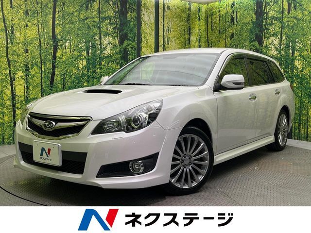 4WD　バックカメラ　禁煙車　ハーフレザーシート　ドラレコ