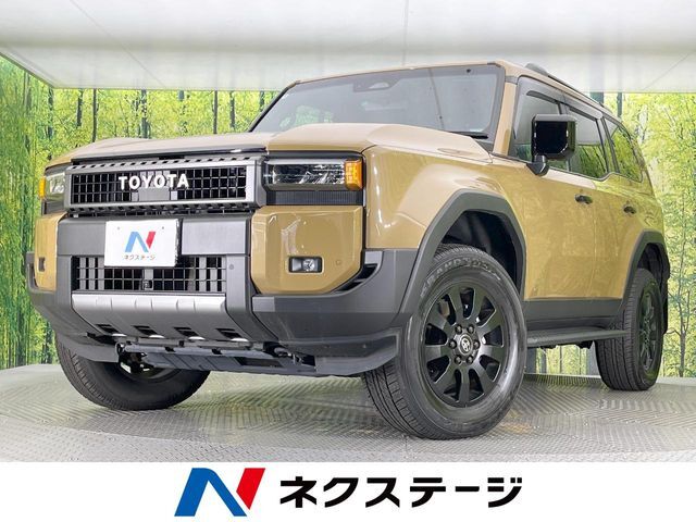 4WD　7人乗り　サンルーフ　全周囲カメラ　セーフティセンス