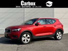 ボルボ XC40 B4 AWD モメンタム 4WD ワンオーナー 全周囲カメラ シートヒーター