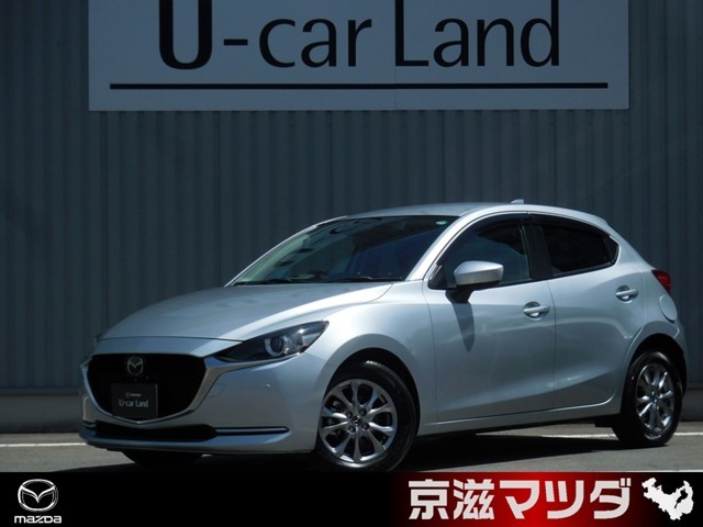 【マツダデザイン】　クルマを単なる移動手段だけでは終わらせない。それ自体に魂が宿った様な、躍動感溢れるボディ造形を目指しました。