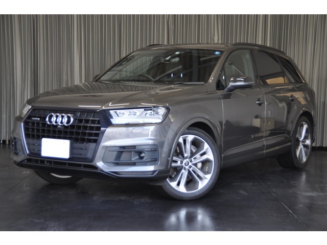 ★アウディ Q7「アーバンブラック  特別仕様車」入庫致しました。