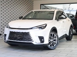 レクサス LBX リラックス サドルタン本革シート パノラミックビュー