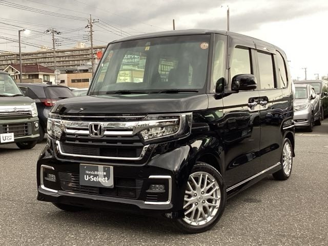 ワンオーナー、クリスタルブラックパールのN-BOXカスタムターボ入庫しました！