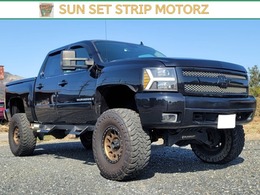 シボレー シルバラード 08　シルバラード　LT　クルーキャブ フルサイズピックアップ　リフトアップ