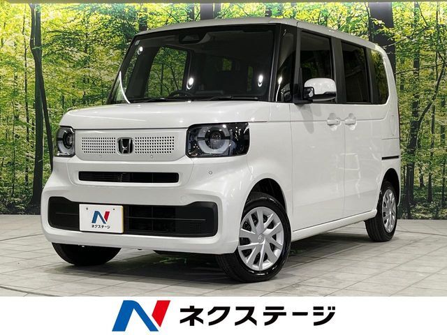 4WD　電動スライド　8型ディスプレイオーディオ　バックカメラ　衝突軽減