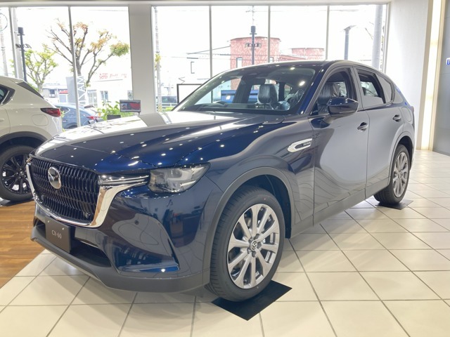 マツダオートザム鈴鹿です。　新車・試乗車・中古車を取り扱っています。