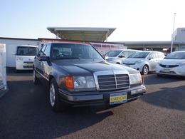 メルセデス・ベンツ Eクラス E220 レザーシート　ガンメタ全塗済み