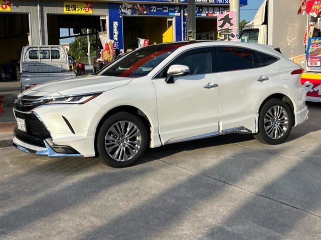ご覧いただきありがとうございます！当店の在庫車は全車総額表示！当店からの乗り出しであれば、特にオプションを希望されない場合は表示されている総額価格でお乗り頂けます！