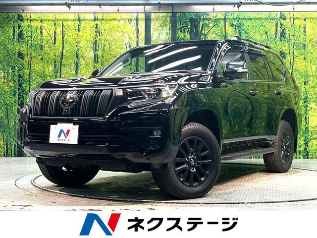 禁煙車　4WD　サンルーフ　サンルーフ　衝突軽減装置　レーダークルーズ