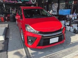 トヨタ プリウスα 1.8 S ツーリングセレクション G's 19インチアルミ