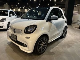 スマート フォーツークーペ ブラバス エクスクルーシブ リミテッド ツイナミック 禁煙車・本革シート・パドルシフト付き
