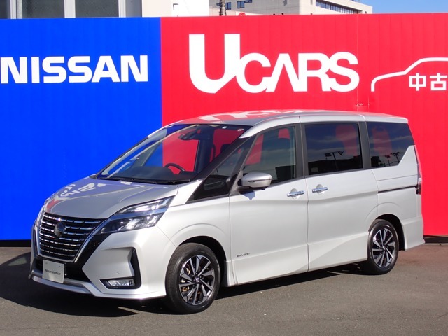 日産人気の、セレナeハイウェイスターV　入荷しました♪