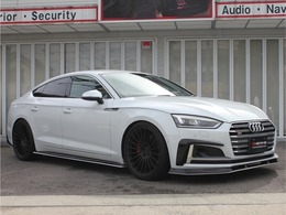 アウディ S5スポーツバック 3.0 4WD 鍛造アルミホイール　Alpilフルエアロ　赤