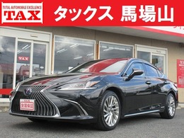 レクサス ES 300h バージョンL サンルーフ　本革ベンチレーションシート/