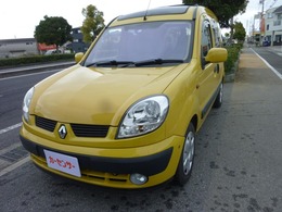 ルノー カングー 1.6 5MT.左右スライドWバックドア