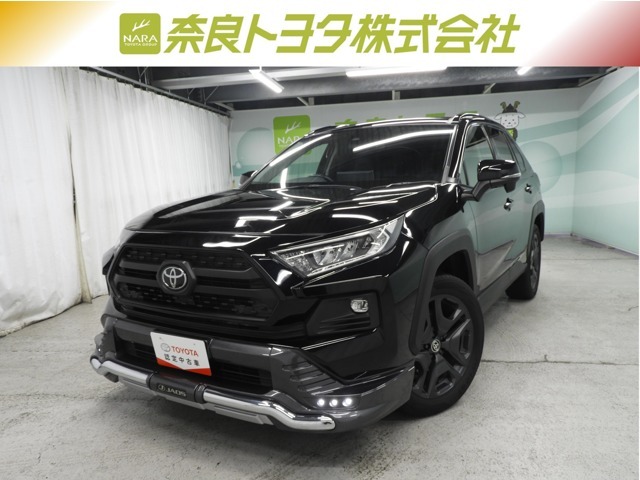 RAV4アドベンチャー4WD入荷しました！！サンルーフ付きですよ(^_-)-☆