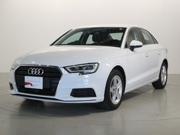 アウディ A3セダン 30 TFSI LED　ナビ　アシスタンス＆コンビニPKG