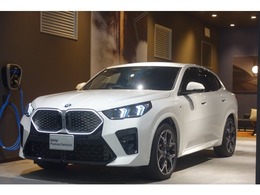 BMW iX2 xドライブ30 Mスポーツ 4WD ハイラインパッケージ