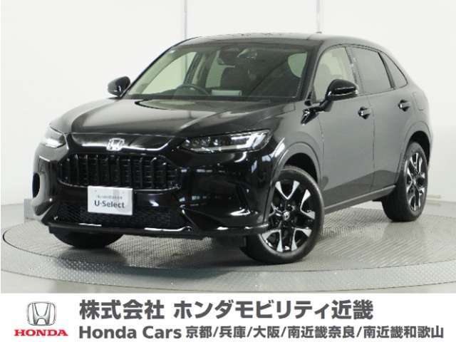 四輪駆動の車両です！走行性能が高く、雪道や舗装のされていない道路など悪路も走りやすくなっています。