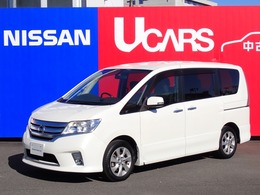 日産 セレナ 2.0 ハイウェイスター 両側オートスライドドア　純正HDDナビ