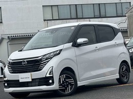 日産 デイズ 660 ハイウェイスターX アーバンクロム 自社試乗車　純正ナビ　踏み間違い防止　全