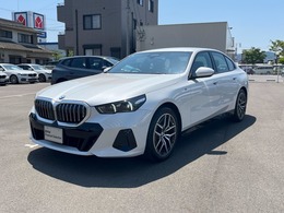 BMW 5シリーズ 523i Mスポーツ コンフォートアクセス　スポーツシート
