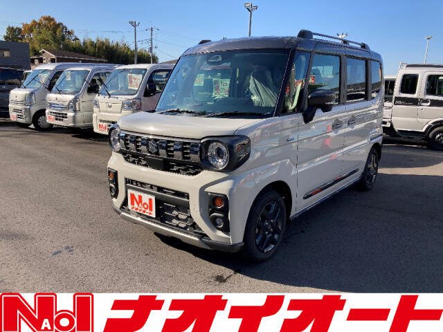 【当店のこだわり】入庫後のお車は選任スタッフによる細部清掃を実施しております。足回り、エンジンルーム、室内、室外を隅々まで綺麗にしております。展示車はピカピカです。全国配送も可能ですのでご相談下さい