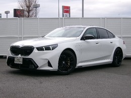 BMW M5 4.4 4WD 元社有車　HDDナビ　ACC　黒革　前20後21